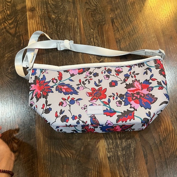 vera Bradley vineyard floral cooler - Picture 5 of 8